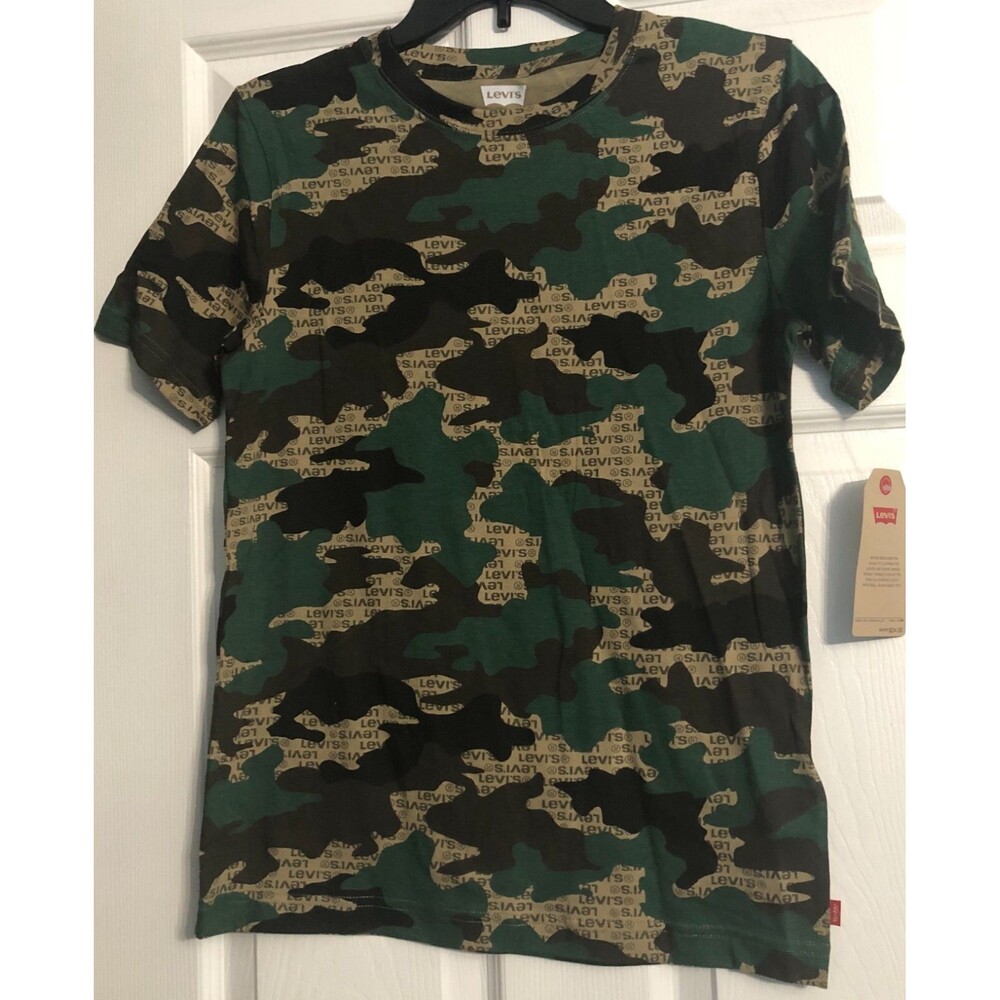 Boys Levi's Camo T-Shirt Size Medium NWT B4